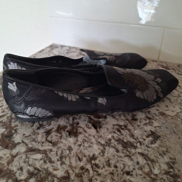 Alexander McQueen Silk Black floral print Loafer Flats size 39 - Picture 3 of 13